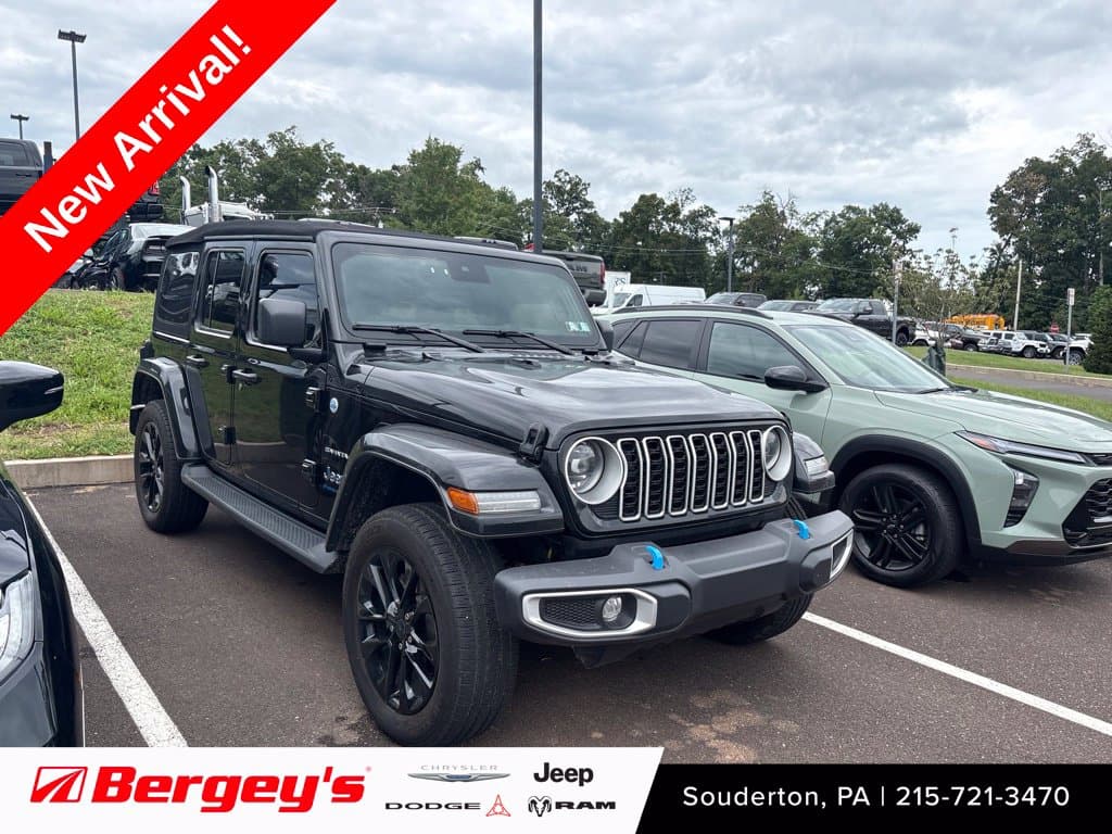 2024 Jeep Wrangler Sahara — photo 1 of 10