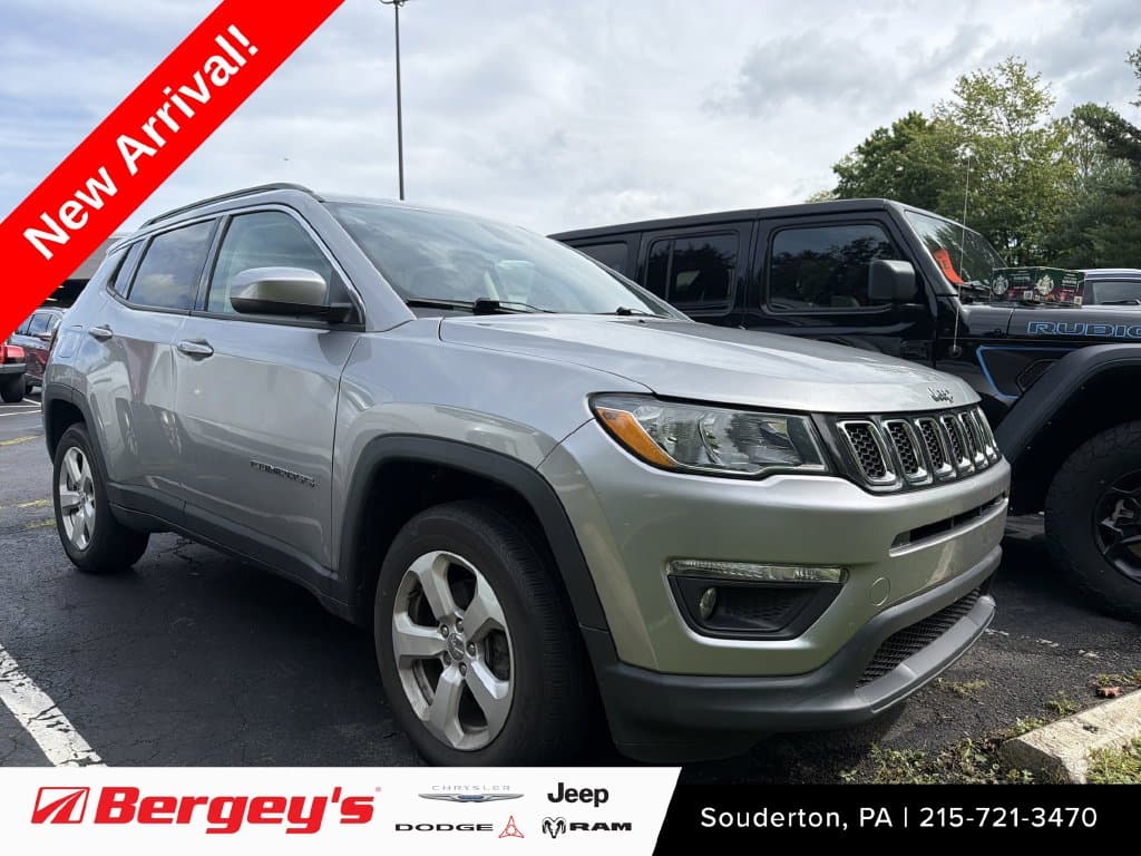 2020 Jeep Compass Latitude — photo 1 of 26