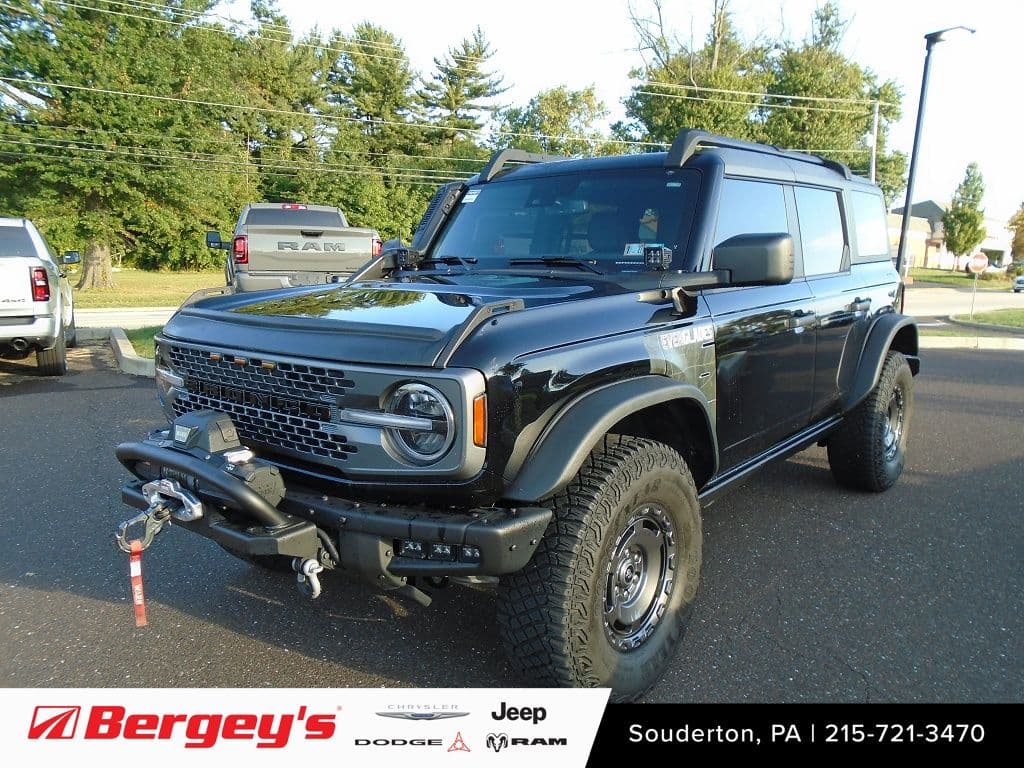 2024 Ford Bronco Everglades — photo 1 of 27