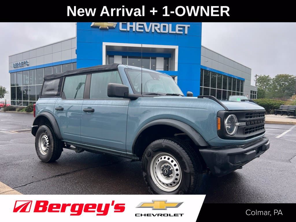 2022 Ford Bronco Base — photo 1 of 18