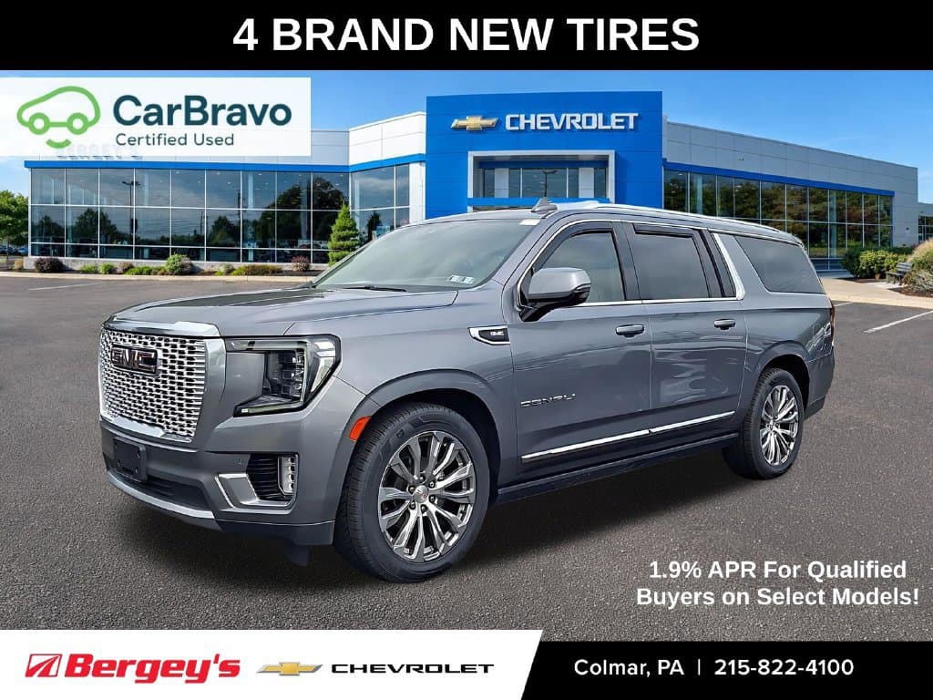 2022 GMC Yukon XL Denali — photo 1 of 49