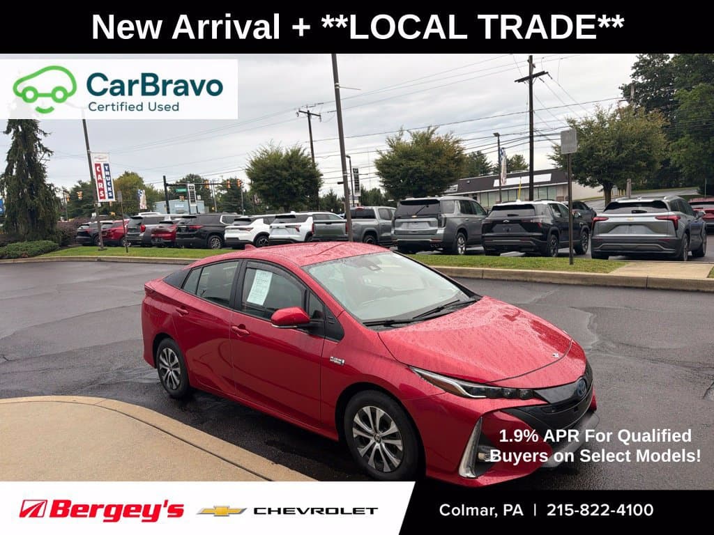 2021 Toyota Prius Prime Limited — photo 1 of 14