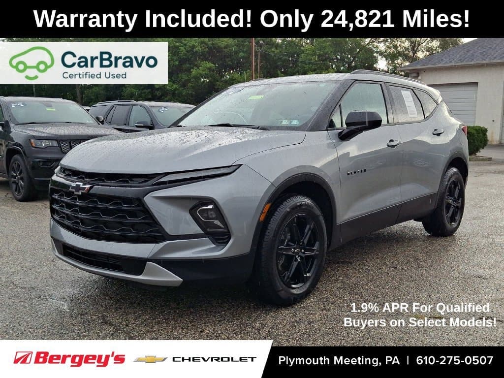 2023 Chevrolet Blazer LT — photo 1 of 36