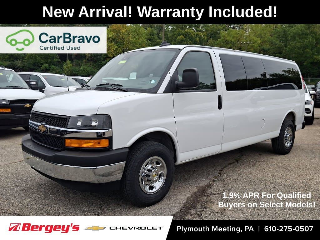2025 Chevrolet Express Passenger Base — photo 1 of 37