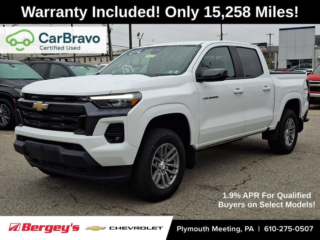 2024 Chevrolet Colorado 4WD LT — photo 1 of 37