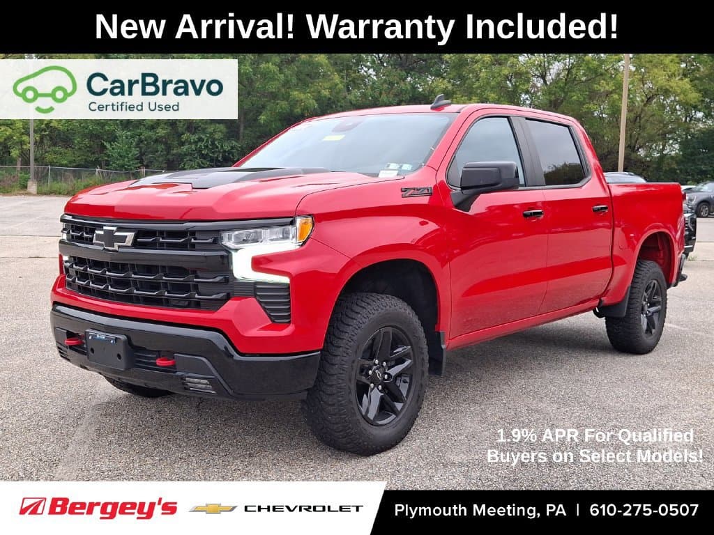 2024 Chevrolet Silverado 1500 LT Trail Boss — photo 1 of 38