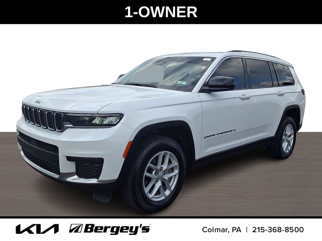 2023 Jeep Grand Cherokee L Laredo — photo 1 of 40