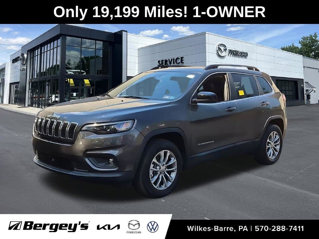 2022 Jeep Cherokee Latitude Lux — photo 1 of 34