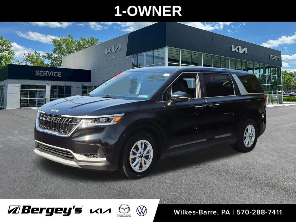 2022 Kia Carnival LXS — photo 1 of 34