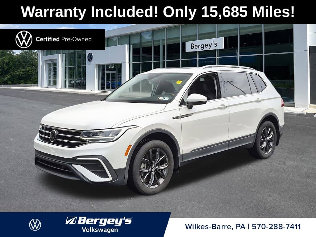 2023 Volkswagen Tiguan Base — photo 1 of 35