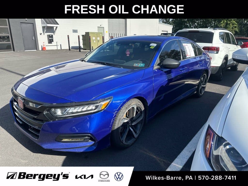 2019 Honda Accord Sedan Base — photo 1 of 15