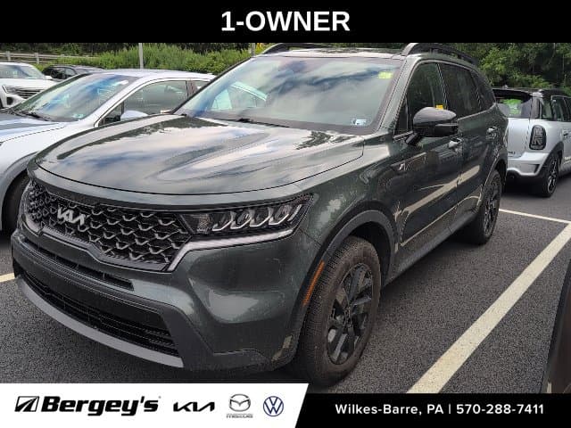 2022 Kia Sorento S — photo 1 of 15