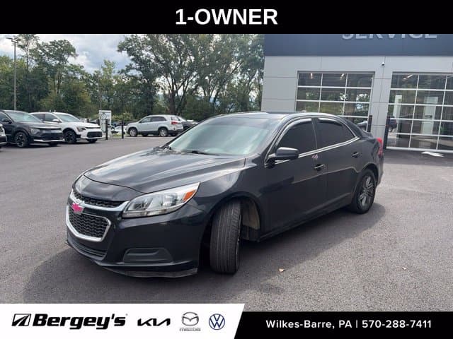 2015 Chevrolet Malibu LS — photo 1 of 17