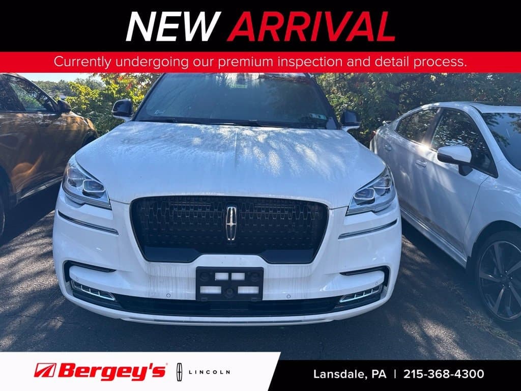 2023 Lincoln Aviator Black Label — photo 1 of 14