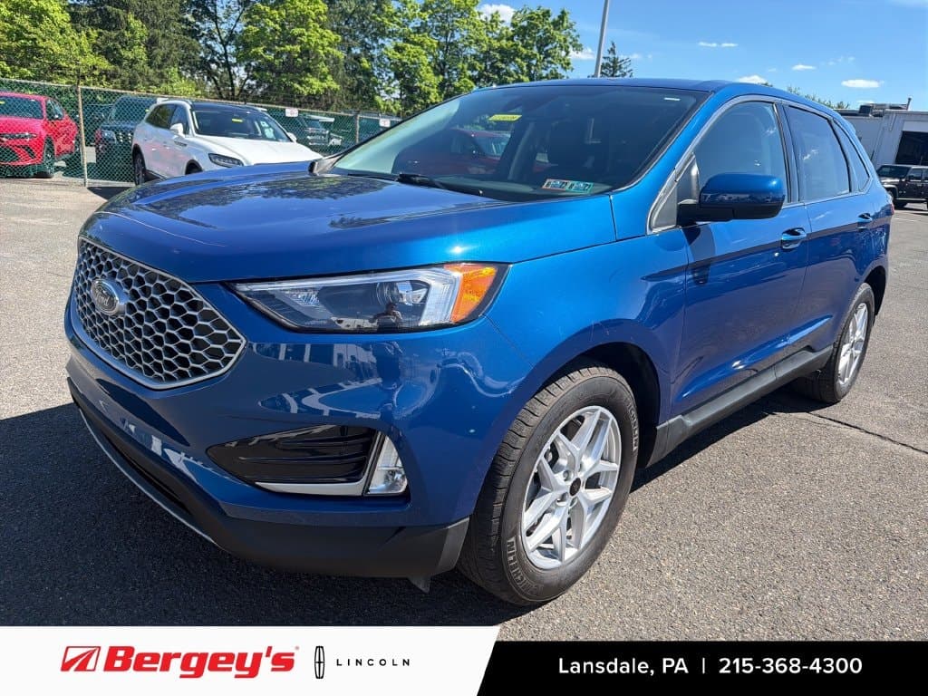 2023 Ford Edge Base — photo 1 of 38