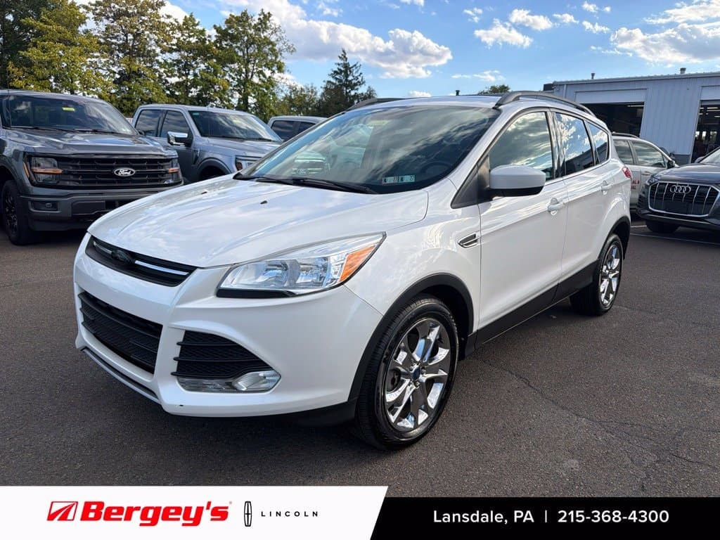 2015 Ford Escape SE — photo 1 of 38