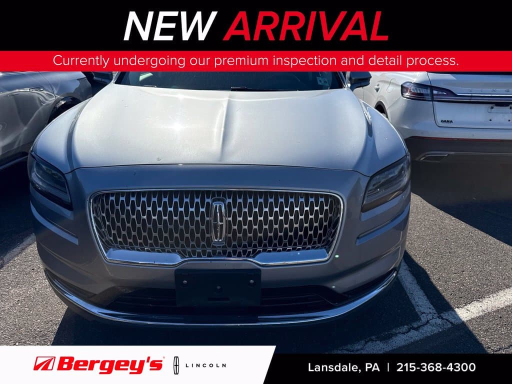 2023 Lincoln Nautilus Standard — photo 1 of 14