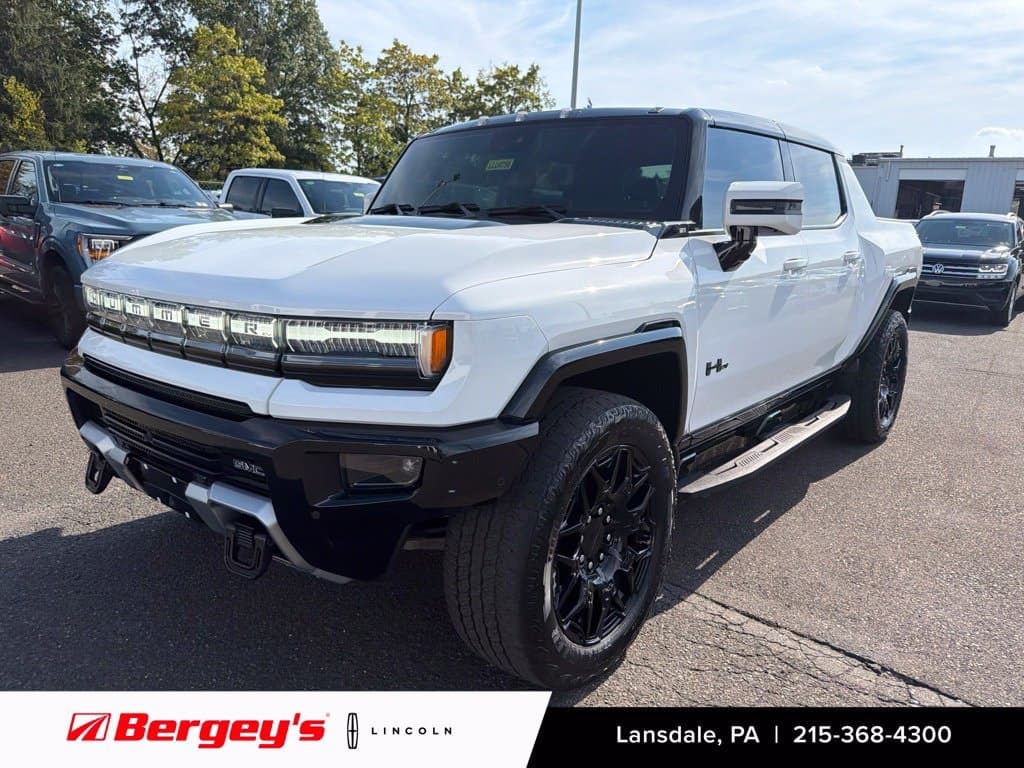 2025 GMC HUMMER EV Pickup Base — photo 1 of 38