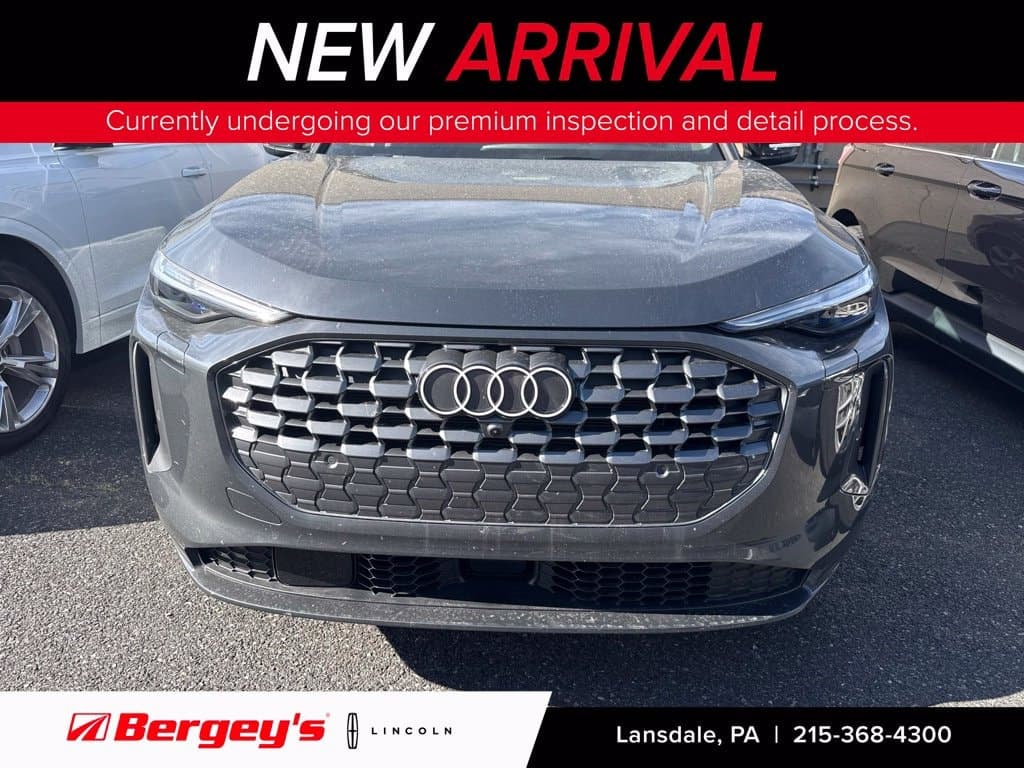 2025 Audi Q5 Base — photo 1 of 16
