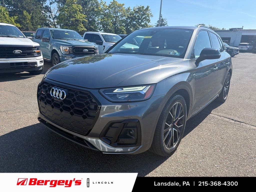 2024 Audi SQ5 Premium Plus — photo 1 of 37