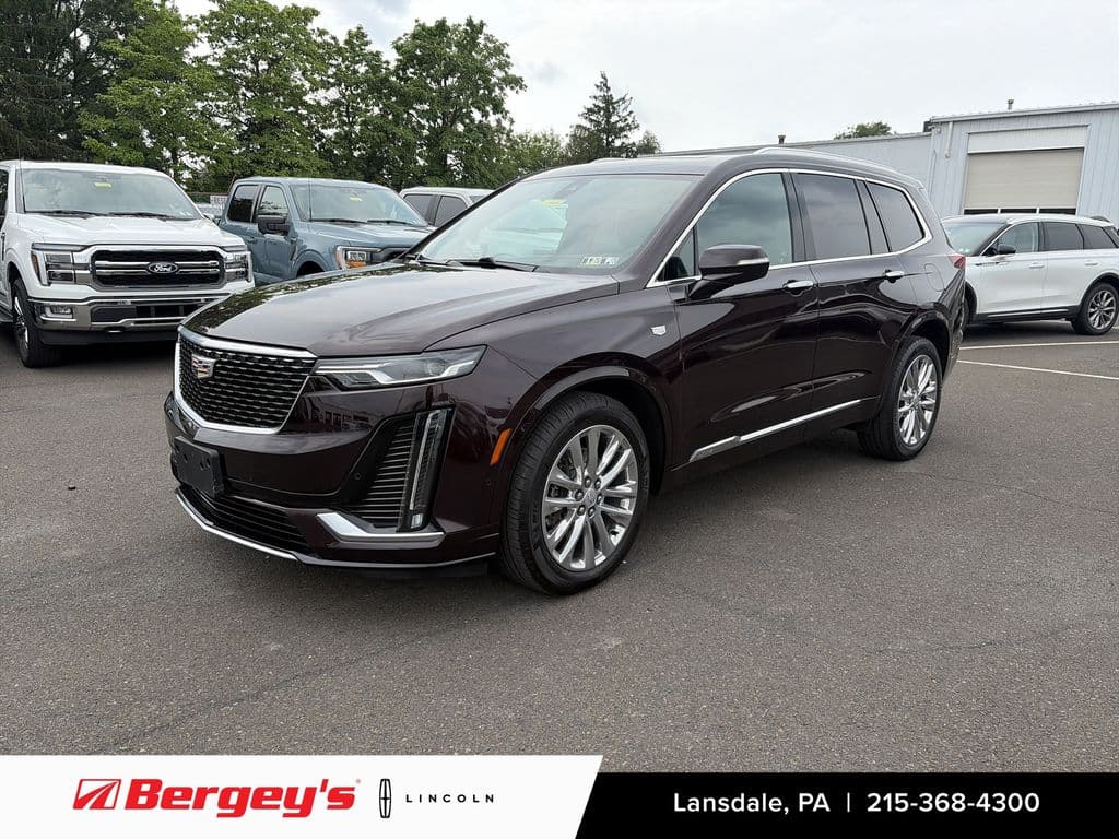 2021 Cadillac XT6 Base — photo 1 of 39