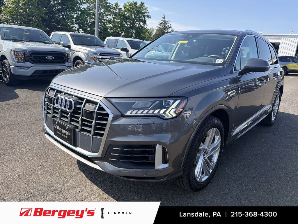 2023 Audi Q7 Base — photo 1 of 37