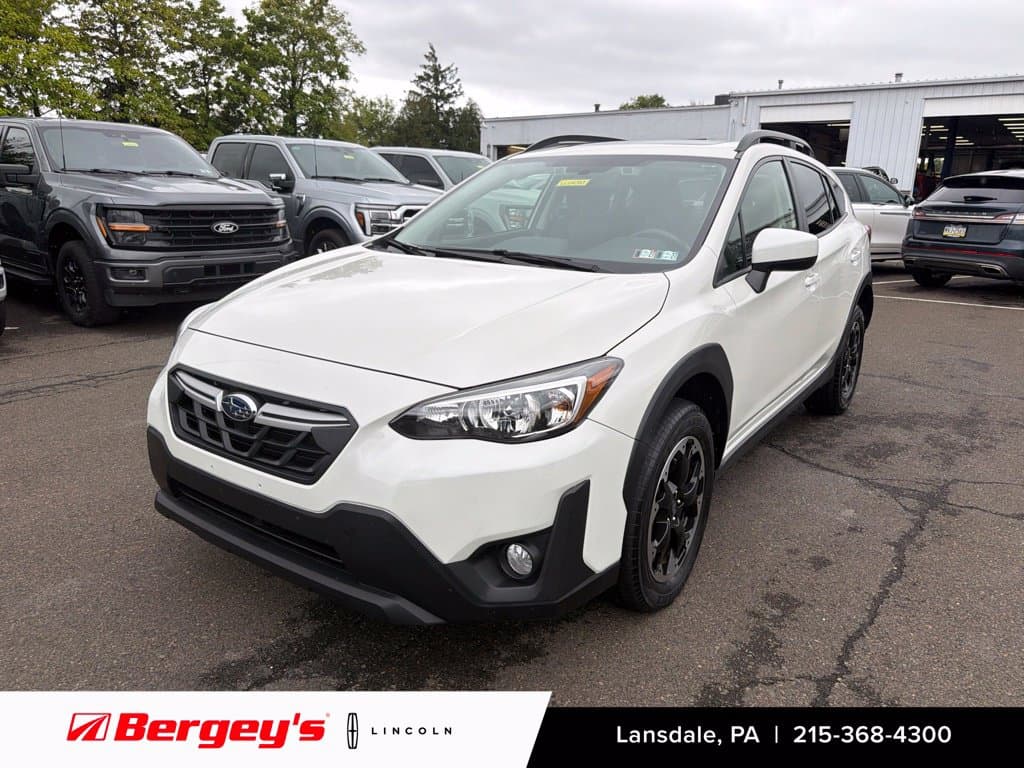 2021 Subaru Crosstrek Base — photo 1 of 38
