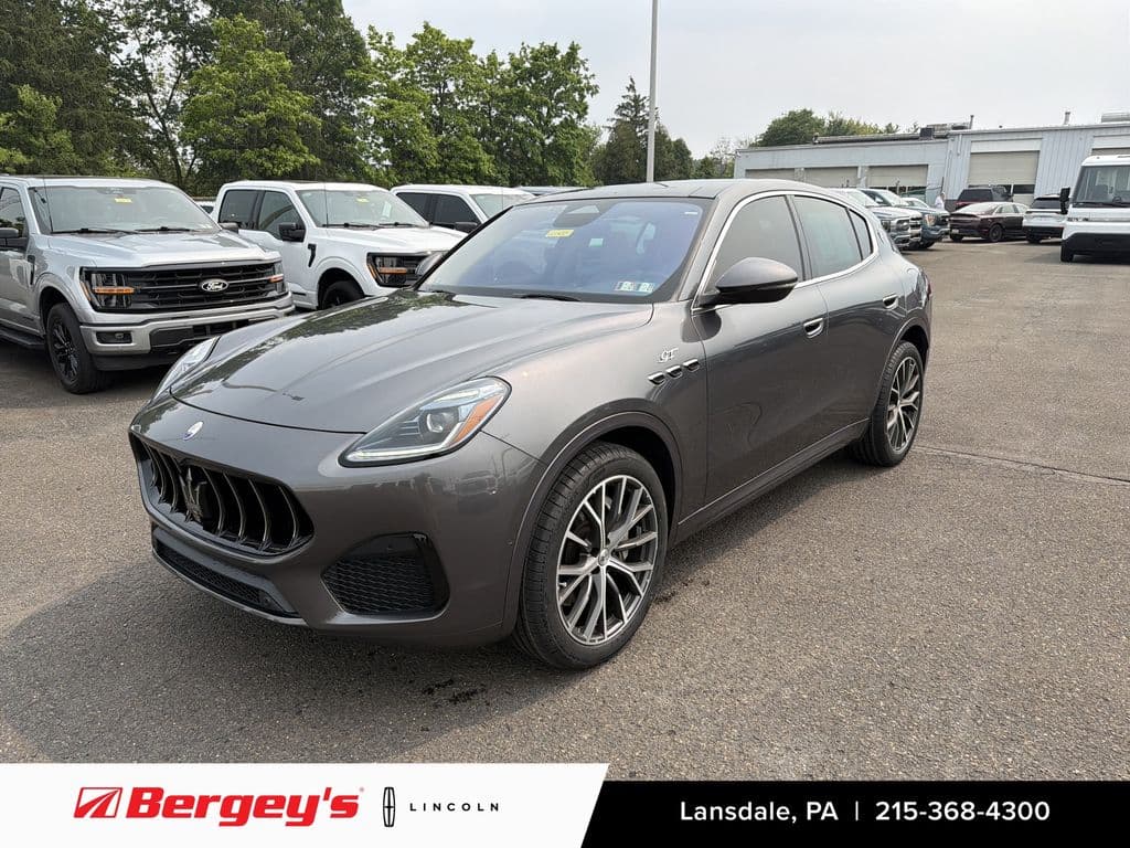 2023 Maserati Grecale Base — photo 1 of 37