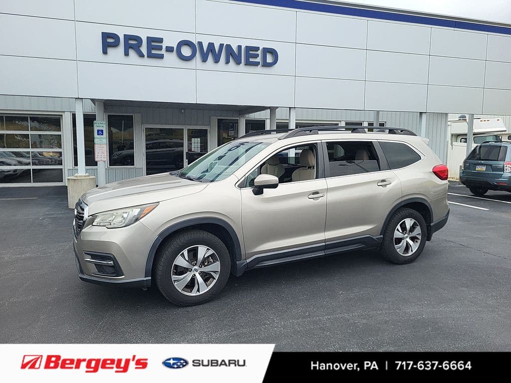 2019 Subaru Ascent Premium — photo 1 of 15