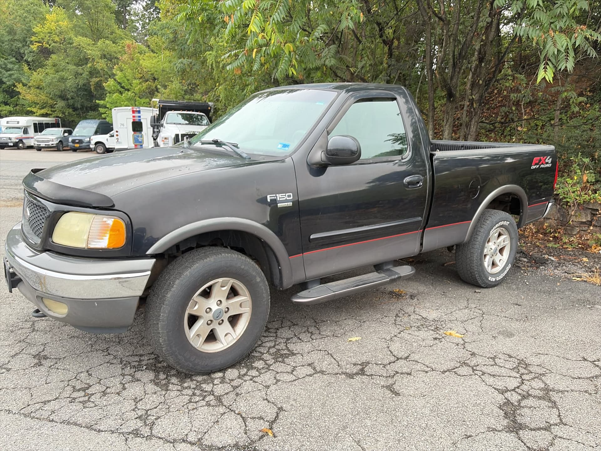 2002 Ford F-150 XLT — photo 1 of 6