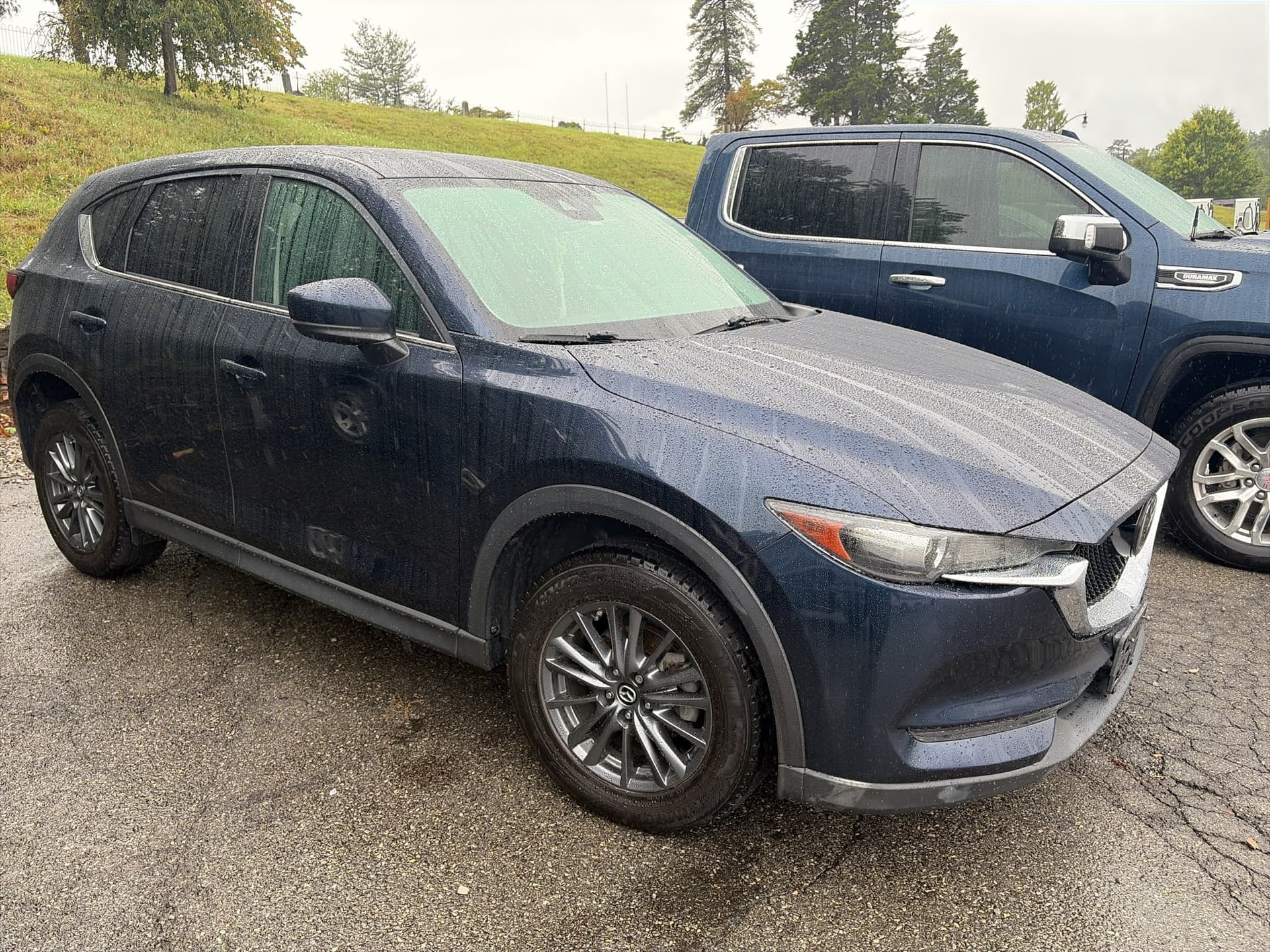2020 Mazda CX-5 Touring — photo 1 of 5