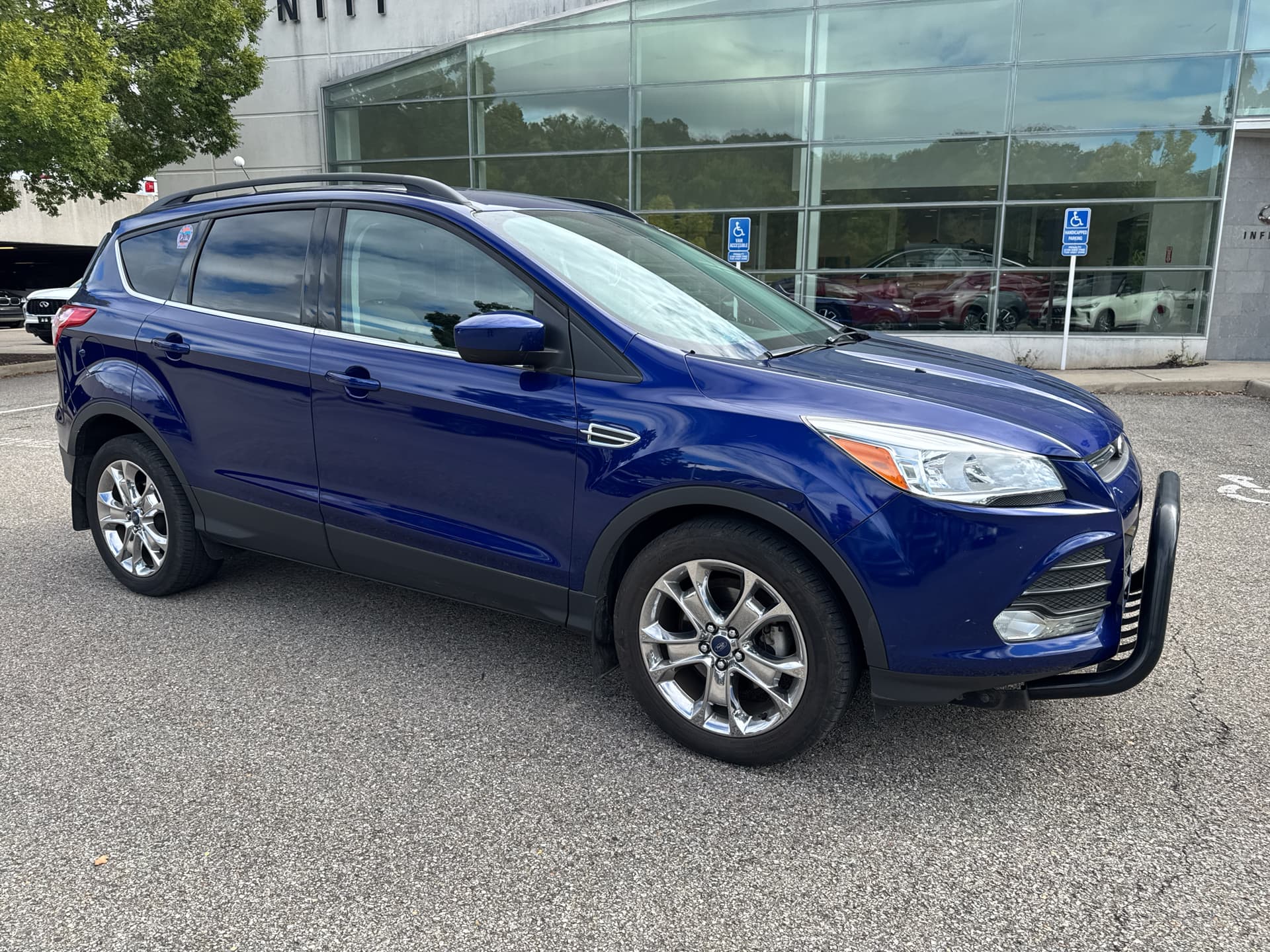 2016 Ford Escape SE — photo 1 of 9