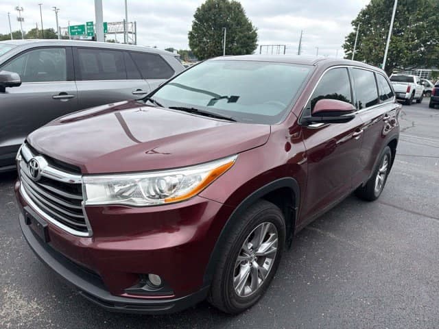 2014 Toyota Highlander Base — photo 1 of 6