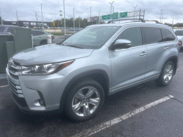 2017 Toyota Highlander Limited — photo 1 of 6