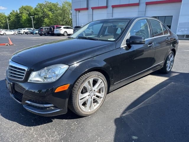 2013 Mercedes-Benz C-Class Base — photo 1 of 7
