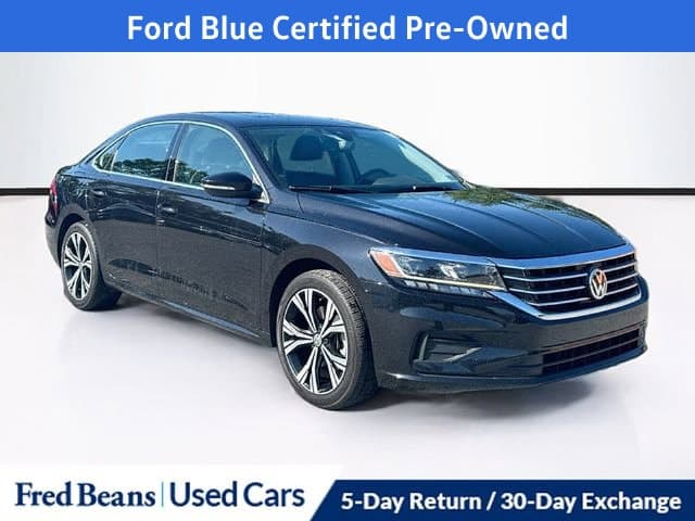 2022 Volkswagen Passat 2.0T SE — photo 1 of 47