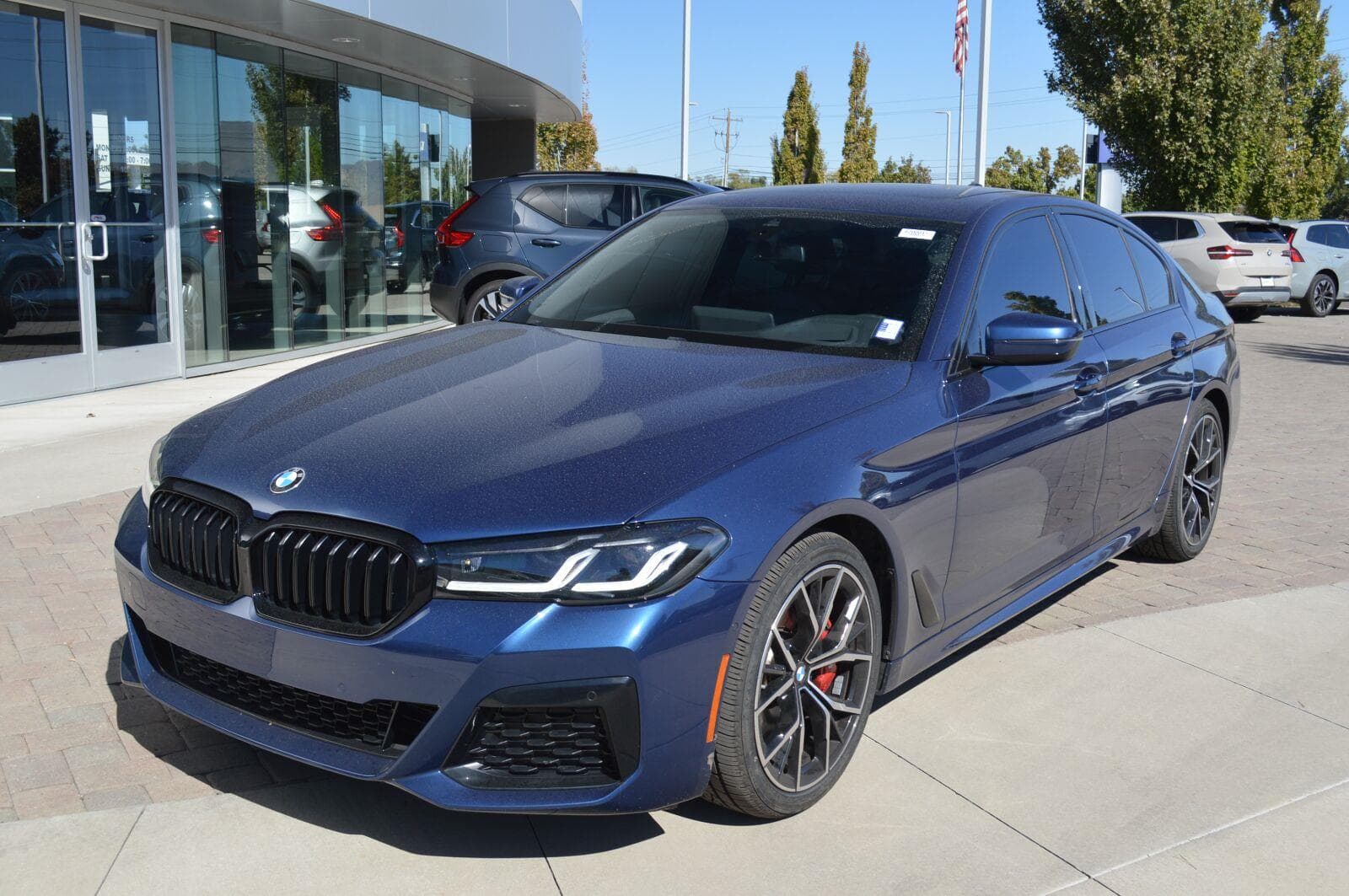 2022 BMW 5 Series 530i xDrive — photo 1 of 12