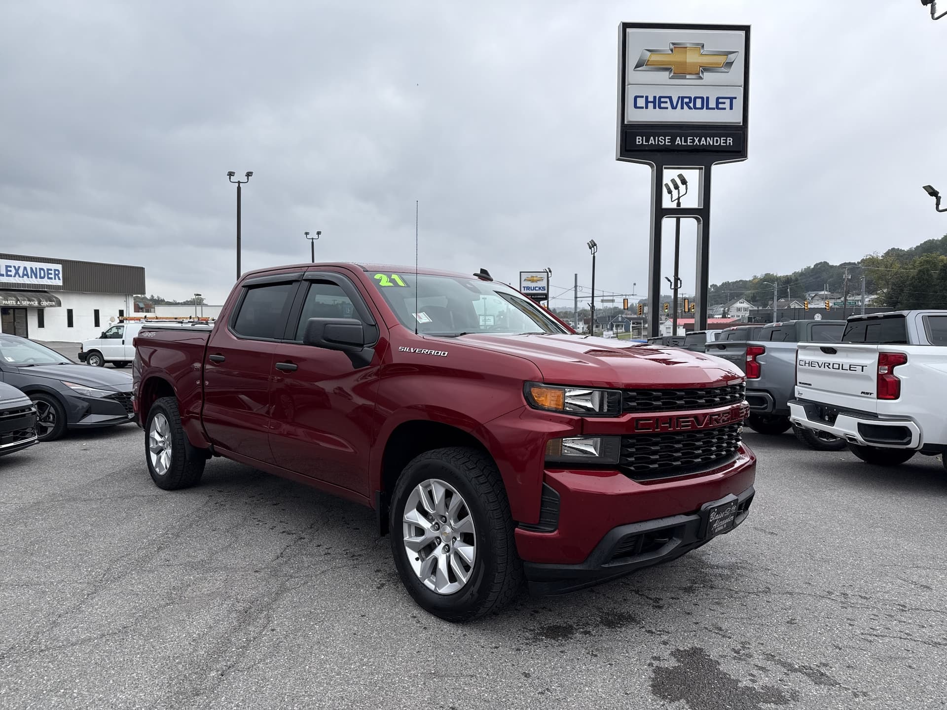 2021 Chevrolet Silverado 1500 Custom — photo 1 of 28
