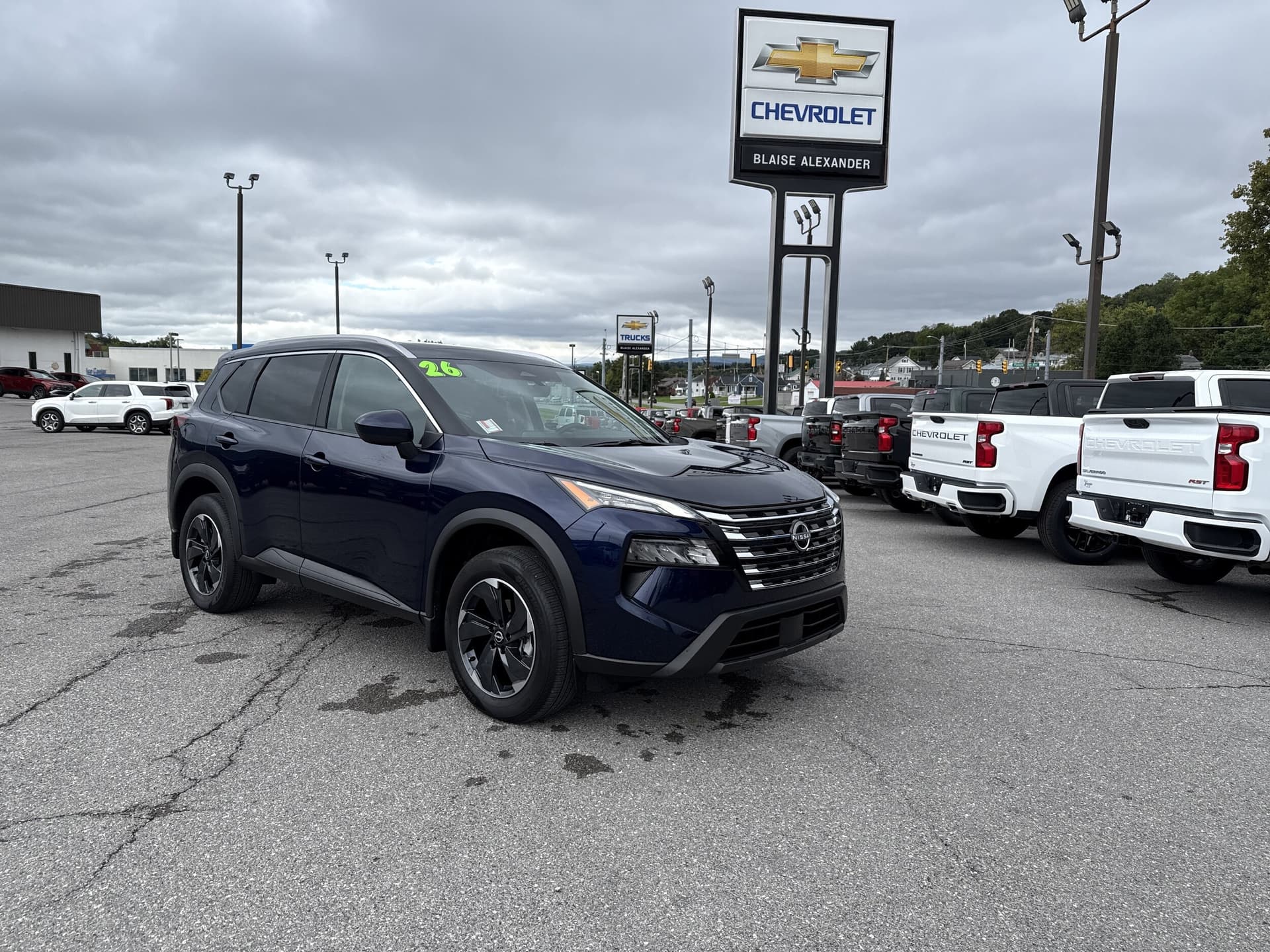2026 Nissan Rogue SV — photo 1 of 29