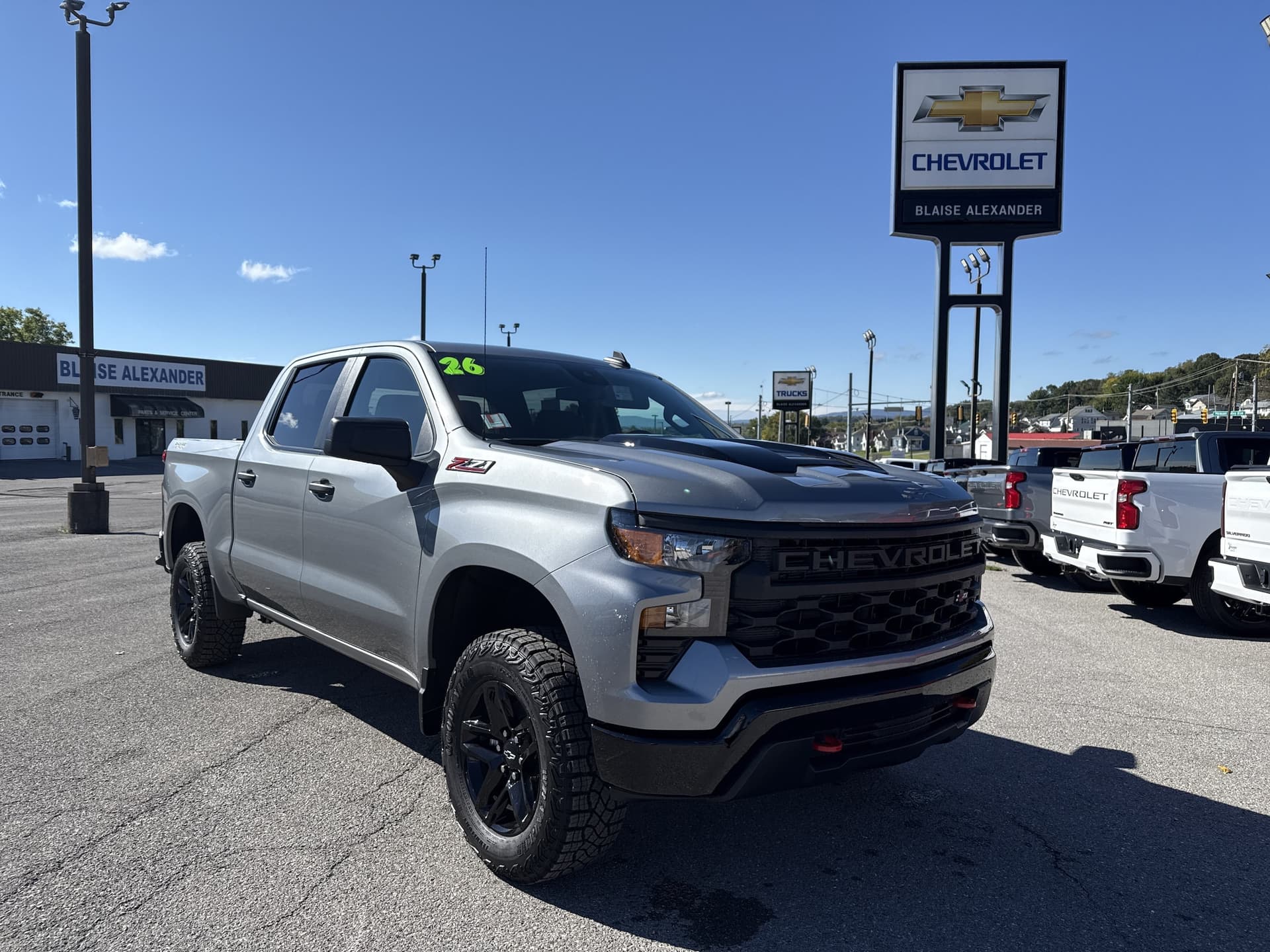 2026 Chevrolet Silverado 1500 Custom Trail Boss — photo 1 of 29
