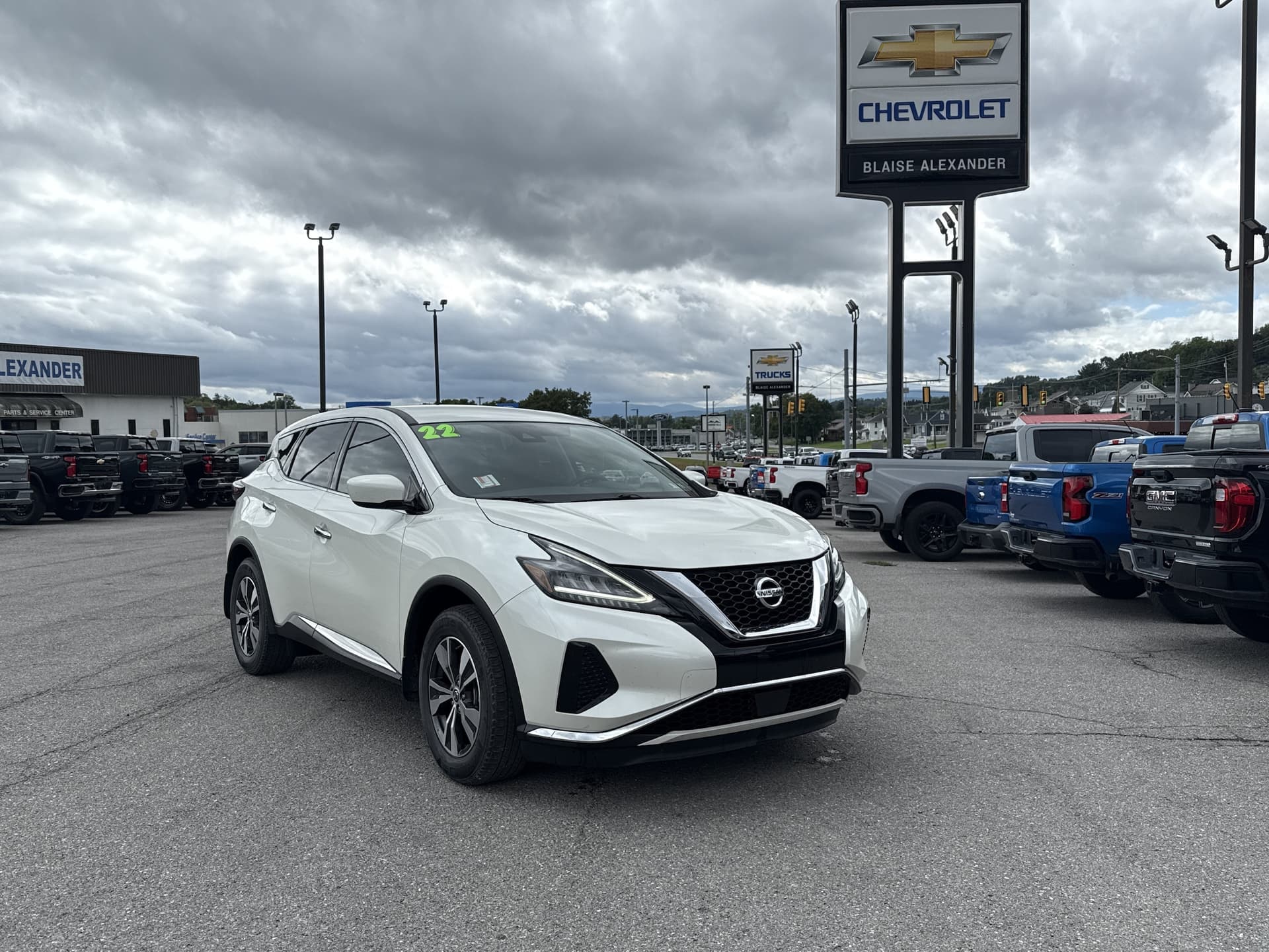 2022 Nissan Murano S — photo 1 of 25