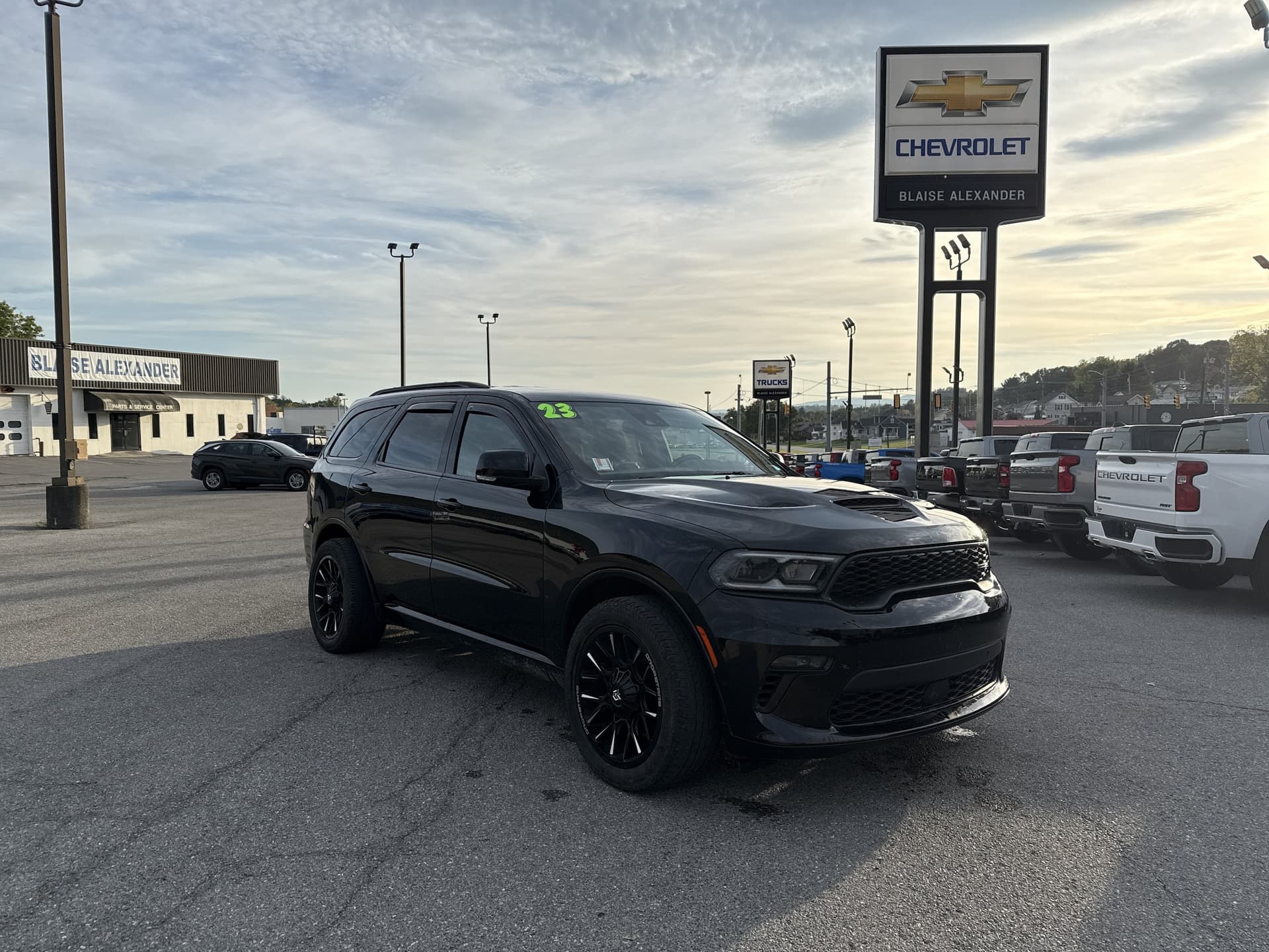 2023 Dodge Durango R/T Plus — photo 1 of 26