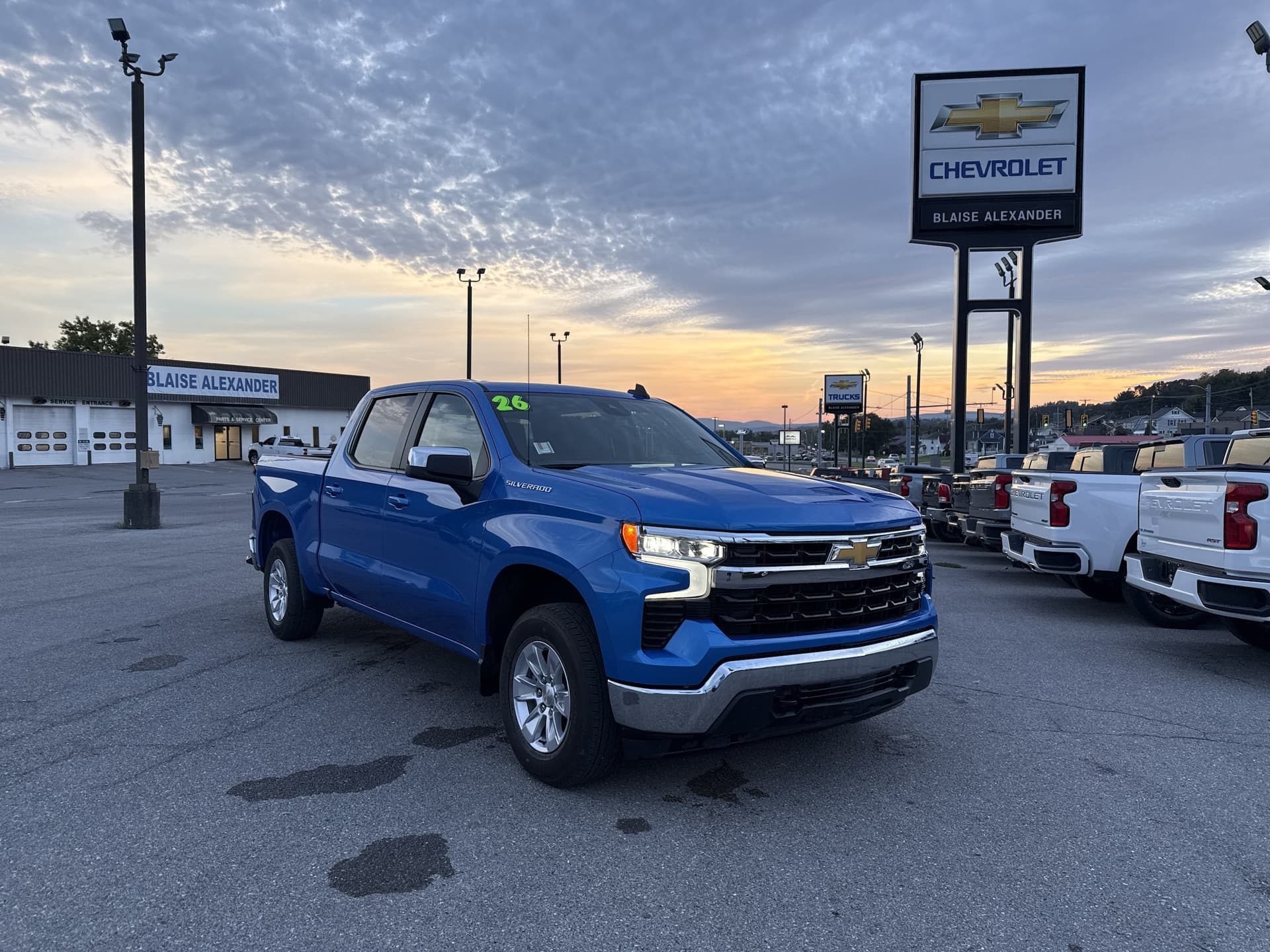 2026 Chevrolet Silverado 1500 LT — photo 1 of 29