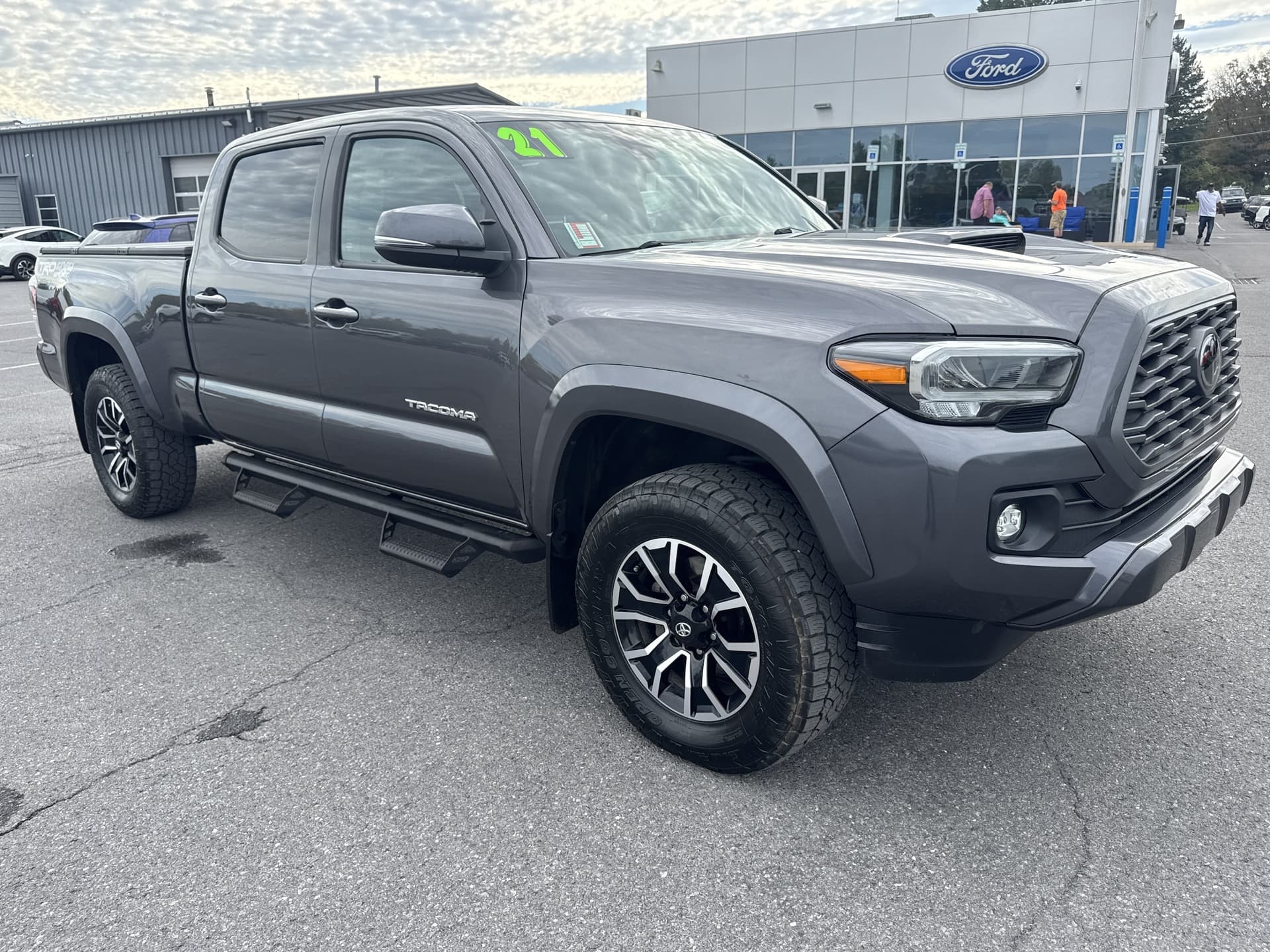 2021 Toyota Tacoma 4WD TRD Sport — photo 1 of 30