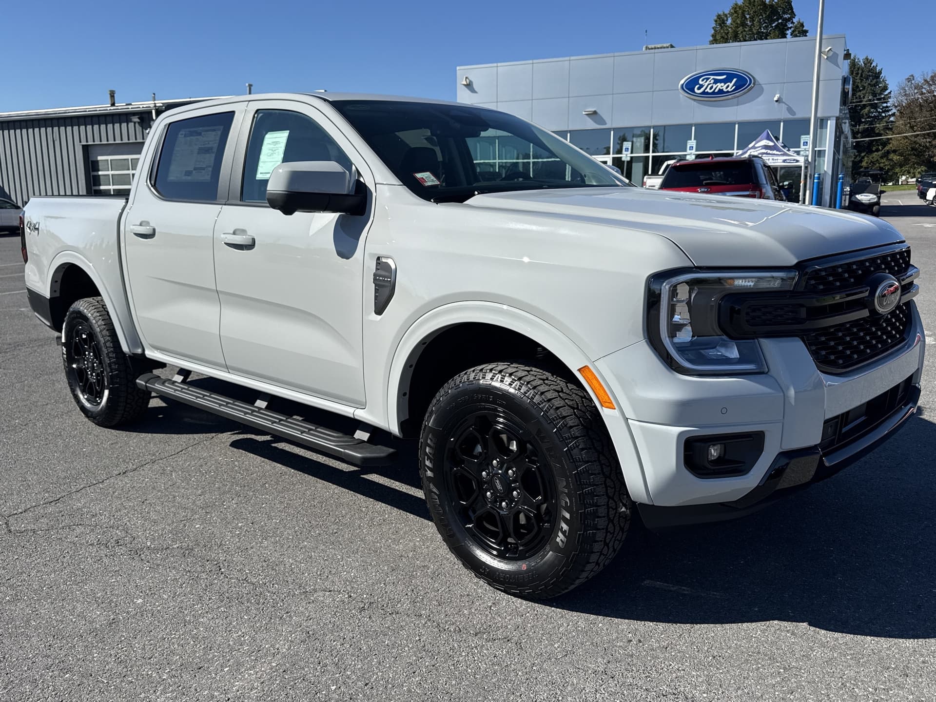 2026 Ford Ranger LARIAT — photo 1 of 40