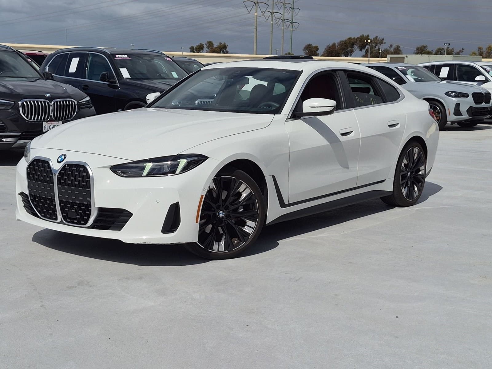 2025 BMW 4 Series Base — photo 1 of 16