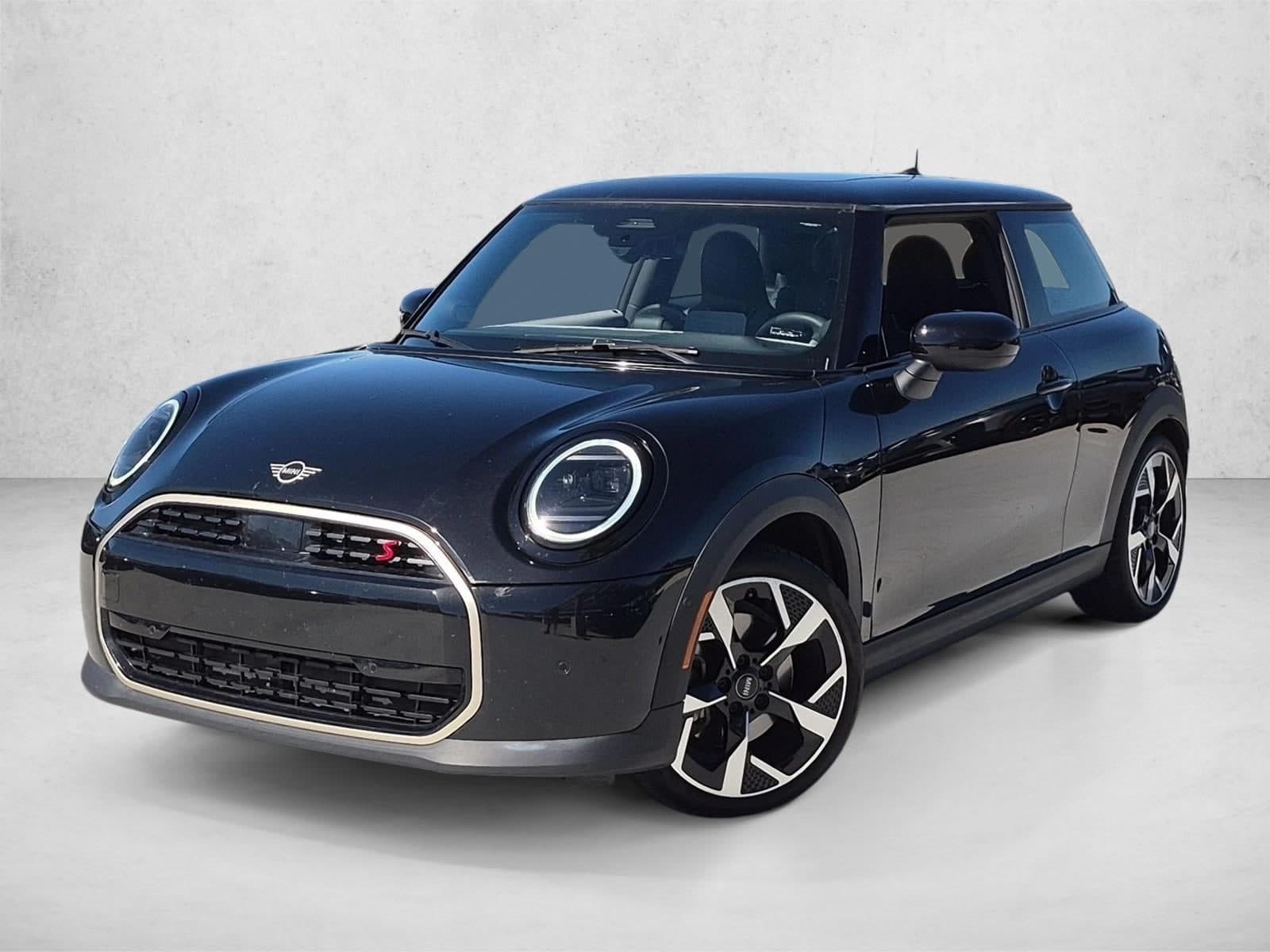 2025 Mini Hardtop 2 Door Base — photo 1 of 16