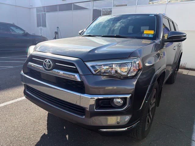 2020 Toyota 4Runner Limited — photo 1 of 10