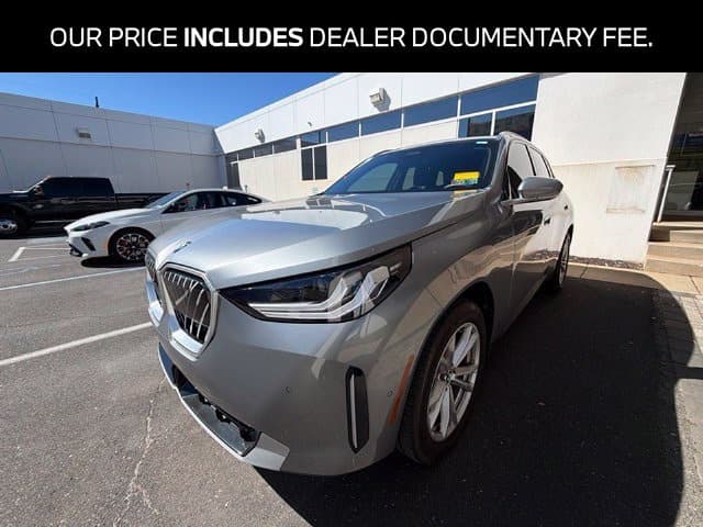 2025 BMW X3 30 xDrive — photo 1 of 10