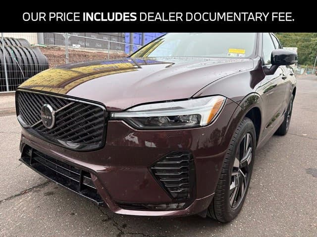 2026 Volvo XC60 Plus — photo 1 of 9